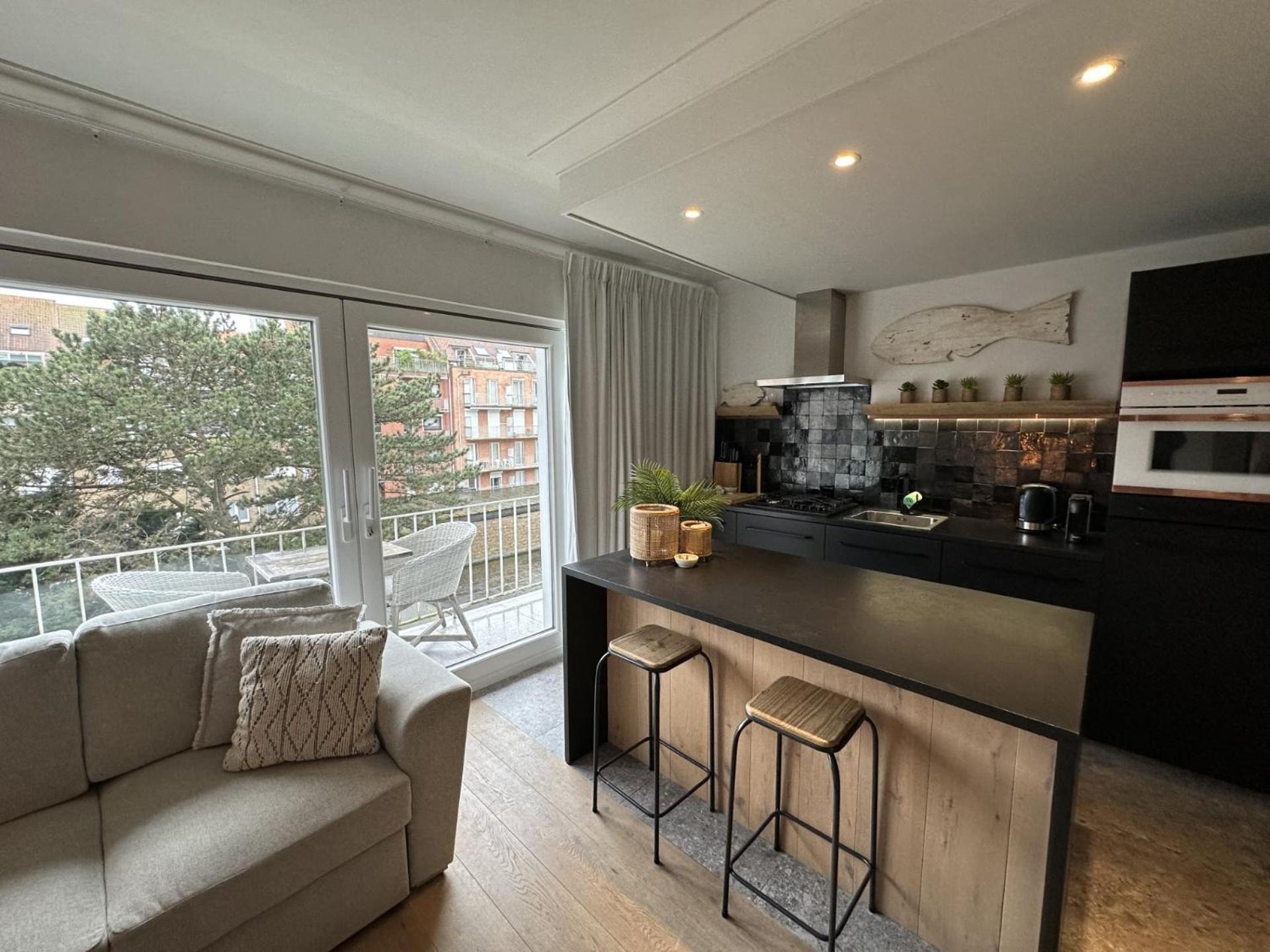 Lily'S Place Apartment Кноке-Хайст Екстериор снимка