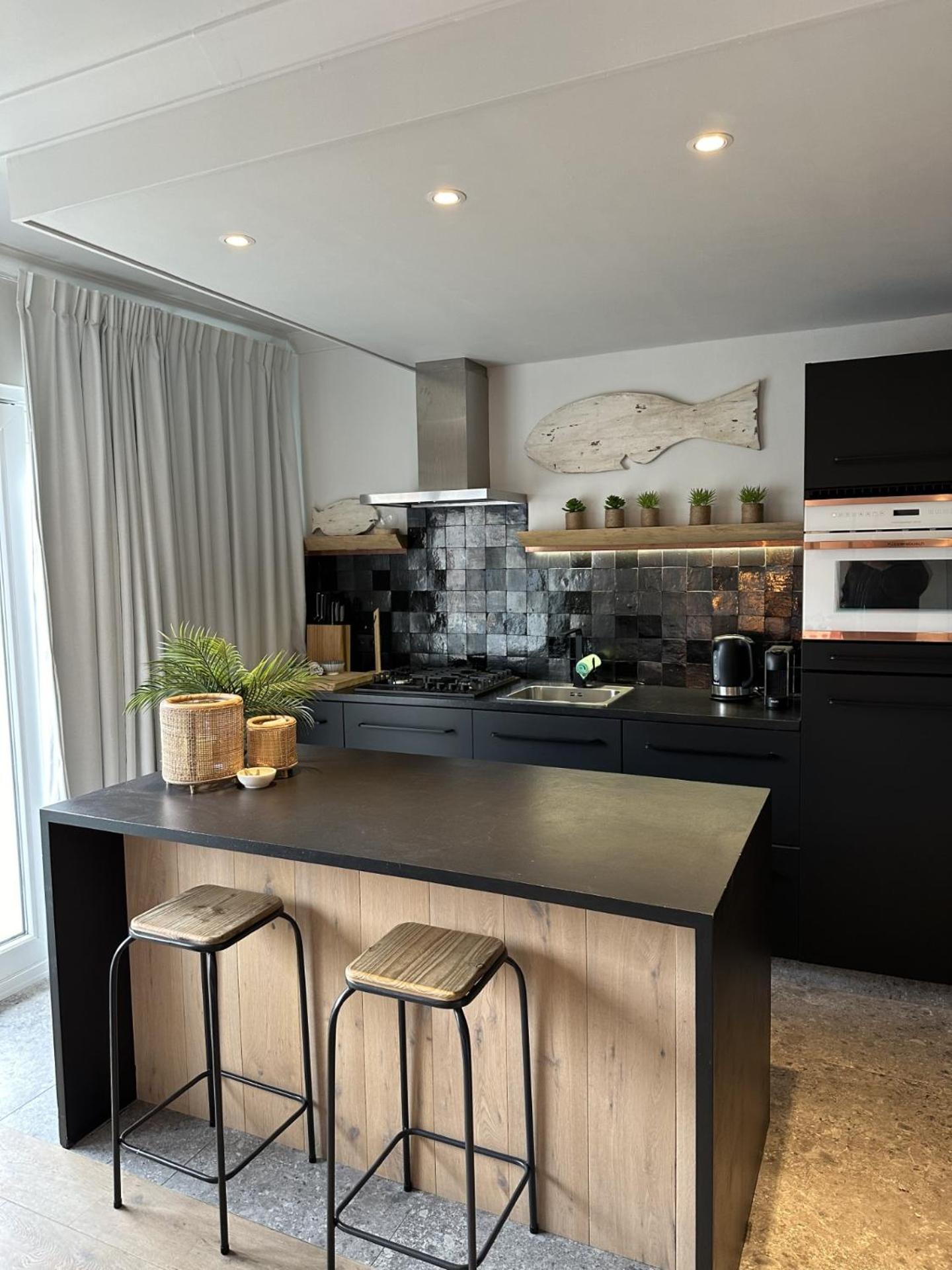 Lily'S Place Apartment Кноке-Хайст Екстериор снимка